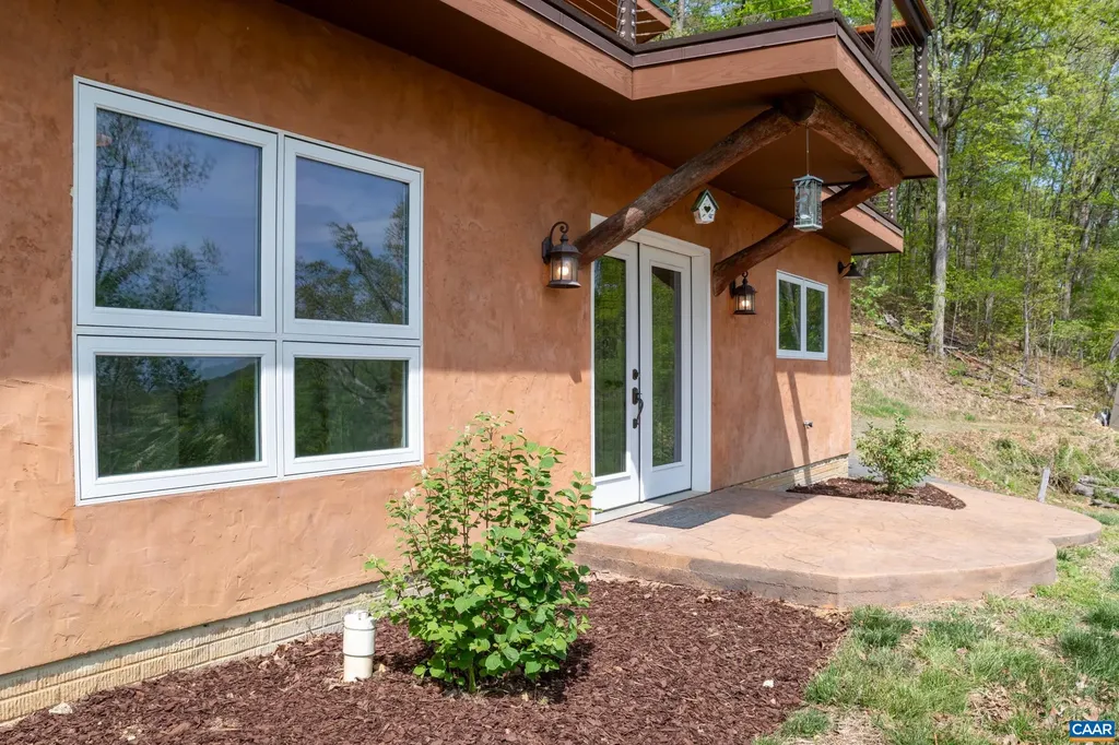 407 Farmview Road Stanardsville VA 22973