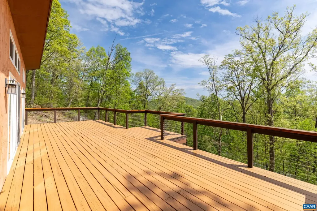 407 Farmview Road Stanardsville VA 22973
