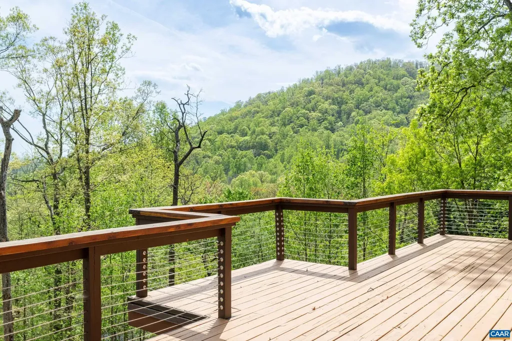 407 Farmview Road Stanardsville VA 22973