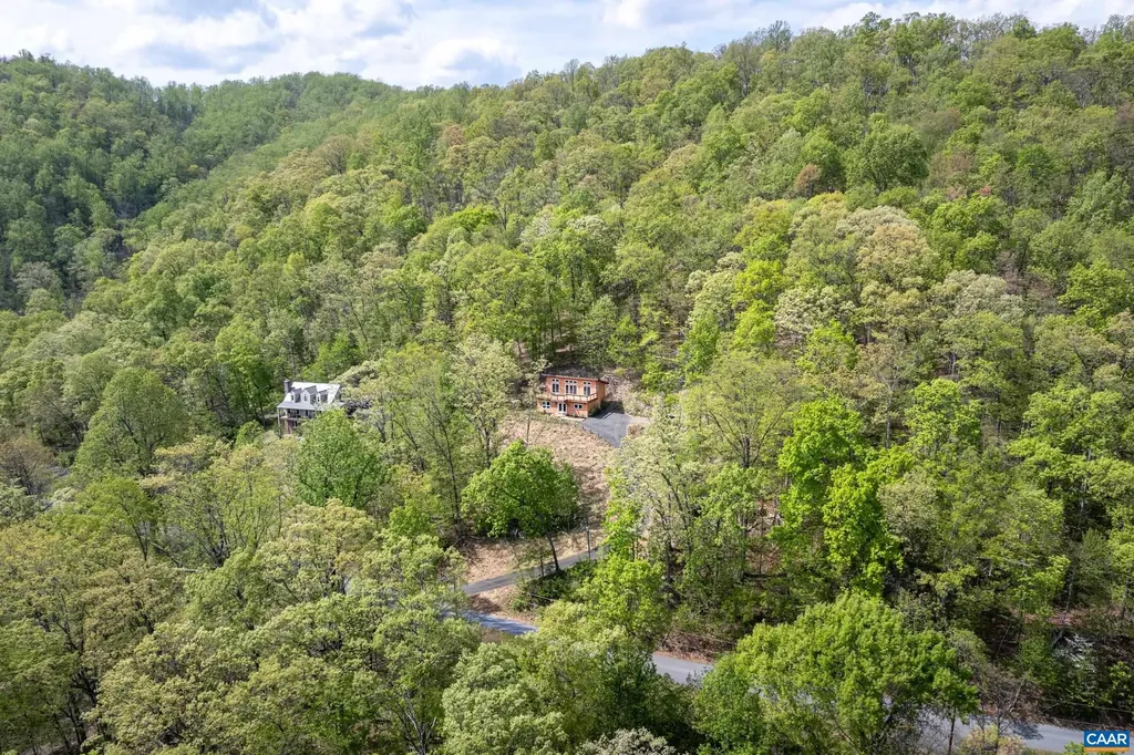 407 Farmview Road Stanardsville VA 22973