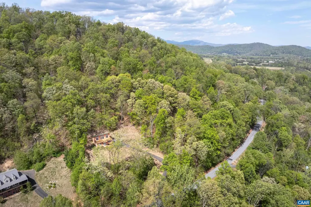 407 Farmview Road Stanardsville VA 22973