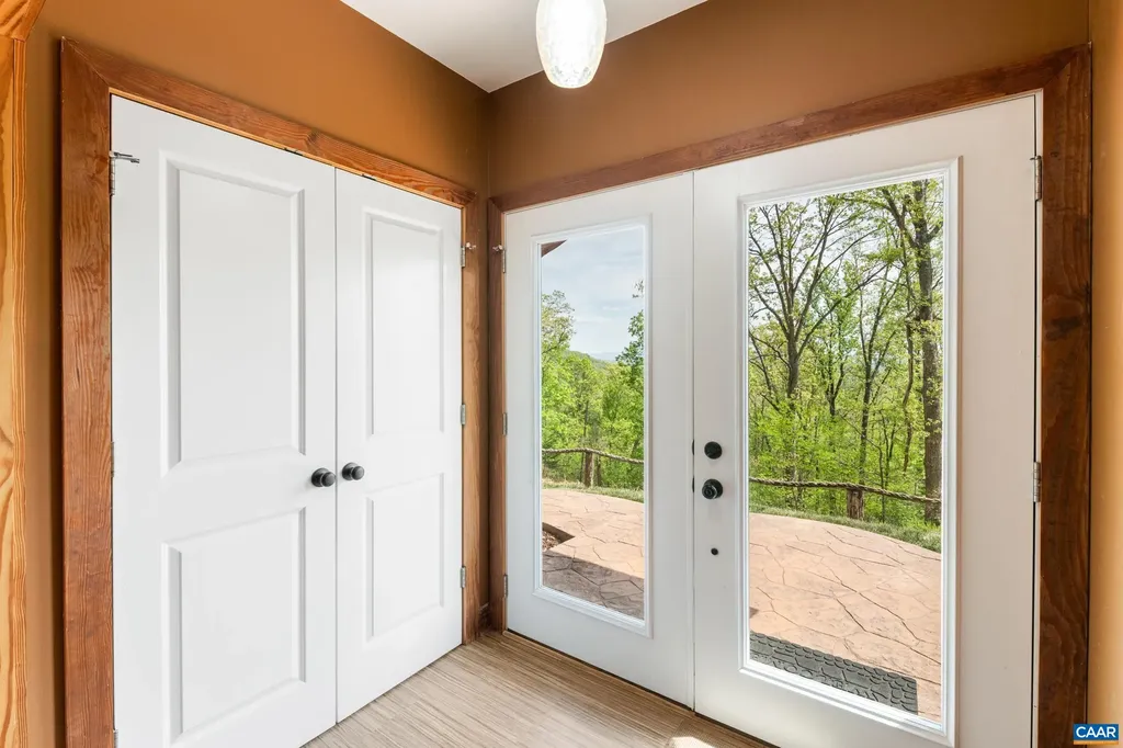 407 Farmview Road Stanardsville VA 22973