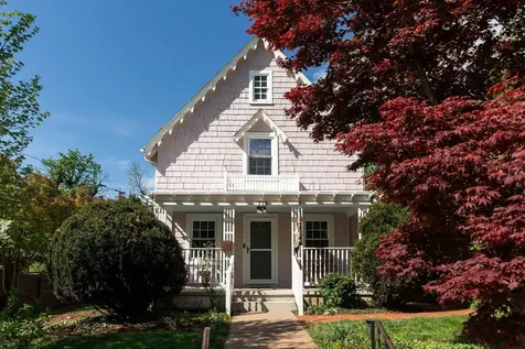 718 Alleghany Avenue Staunton VA 24401