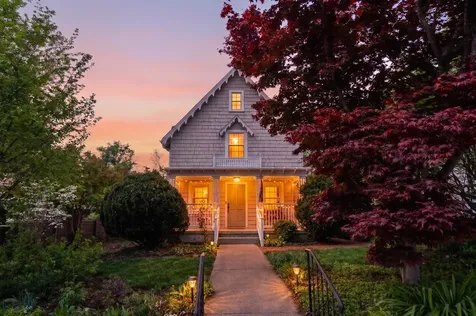 718 Alleghany Avenue Staunton VA 24401