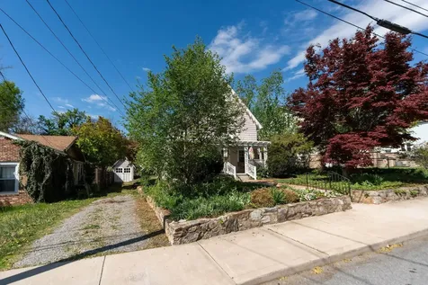 718 Alleghany Avenue Staunton VA 24401