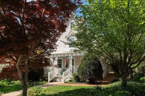 718 Alleghany Avenue Staunton VA 24401
