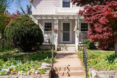 718 Alleghany Avenue Staunton VA 24401