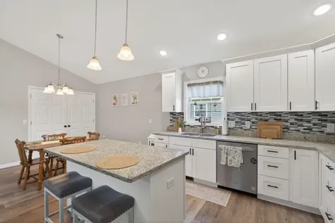 614 Second Street S Shenandoah VA 22849