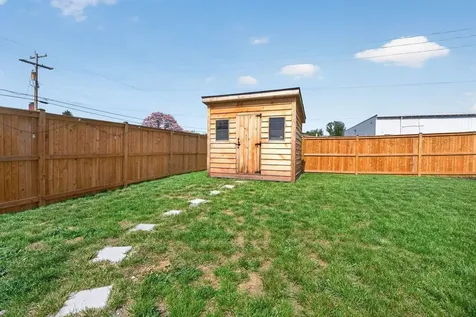 614 Second Street S Shenandoah VA 22849