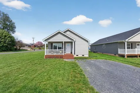 614 Second Street S Shenandoah VA 22849