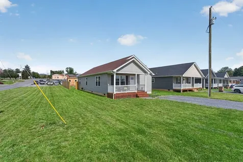 614 Second Street S Shenandoah VA 22849