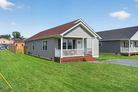 614 Second Street S Shenandoah VA 22849