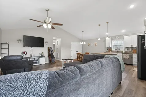 614 Second Street S Shenandoah VA 22849
