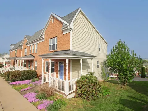 1218 Old Richmond Circle Harrisonburg VA 22802