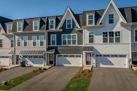 3224 Marion Square Rockingham VA 22801