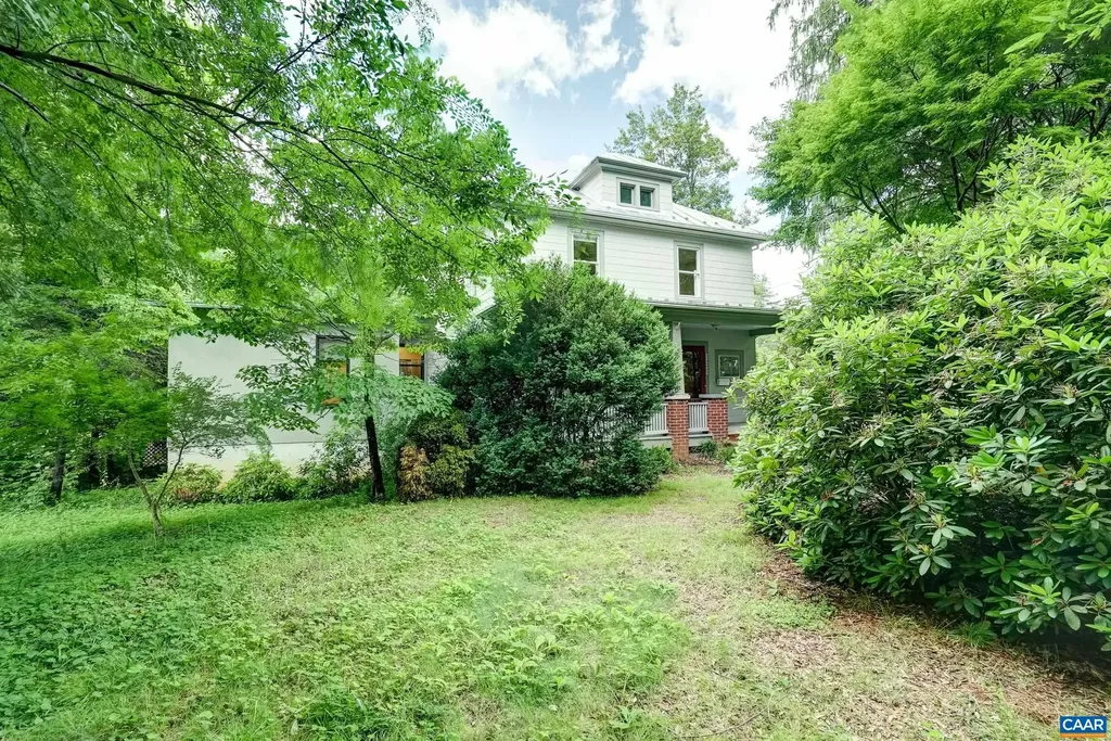 2425 Jefferson Park Avenue Charlottesville VA 22903