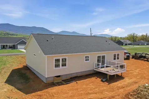 90 Arthur Lane Luray VA 22835