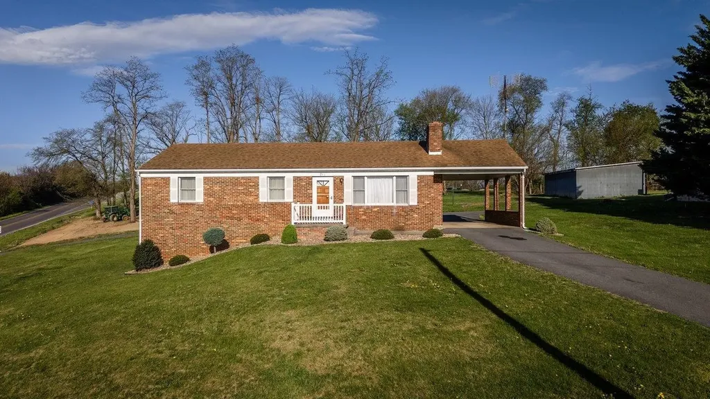 211 Pear Street Harrisonburg VA 22801
