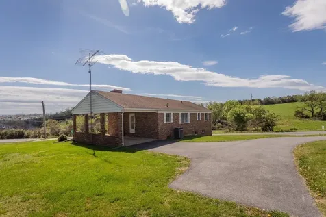 211 Pear Street Harrisonburg VA 22801