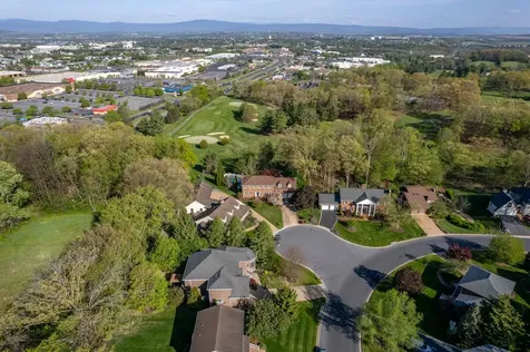 127 Fairway Drive Harrisonburg VA 22802