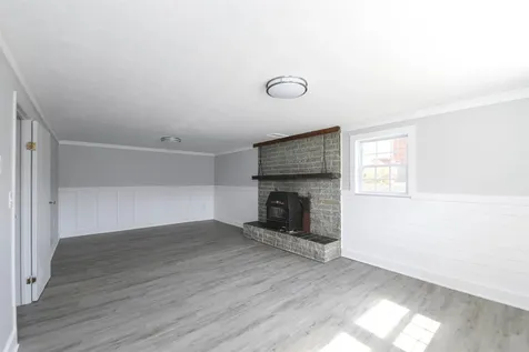 829 Jefferson Avenue Waynesboro VA 22980