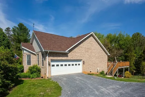 131 Rural Drive Mount Solon VA 22843