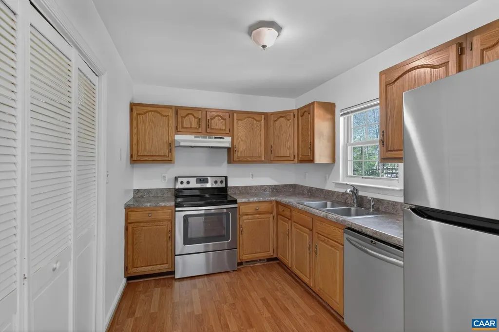 32 Hatchechubee Road Palmyra VA 22963