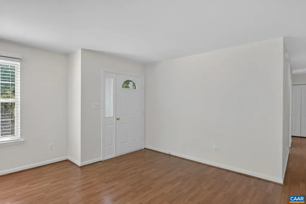 32 Hatchechubee Road Palmyra VA 22963