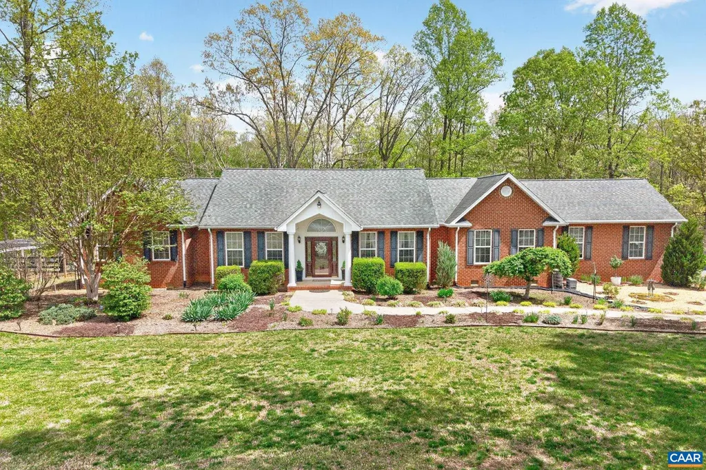 133 Pine Forest Lane Troy VA 22974
