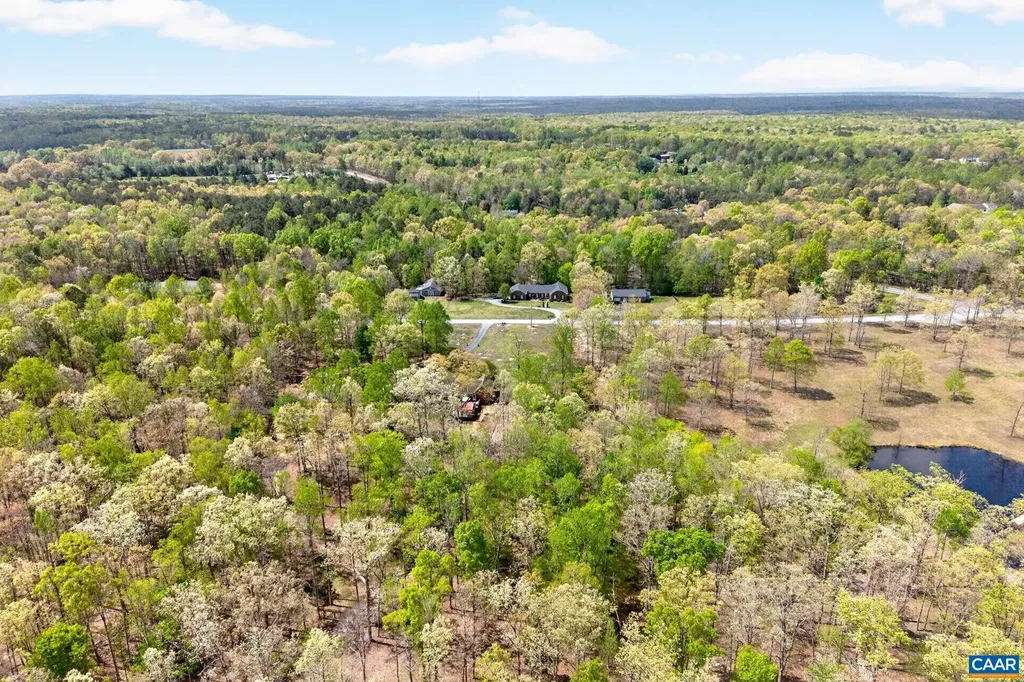 133 Pine Forest Lane Troy VA 22974