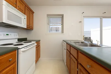 1054 Alexander Hamilton Lane Harrisonburg VA 22802