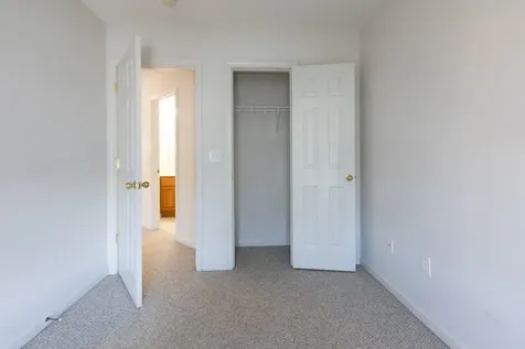 1054 Alexander Hamilton Lane Harrisonburg VA 22802