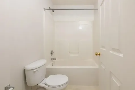 1054 Alexander Hamilton Lane Harrisonburg VA 22802