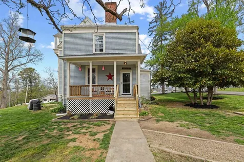1224 4th Street Waynesboro VA 22980