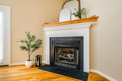 84 Windsor Drive Fishersville VA 22939
