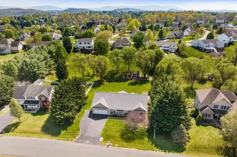 84 Windsor Drive Fishersville VA 22939