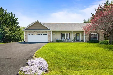 84 Windsor Drive Fishersville VA 22939