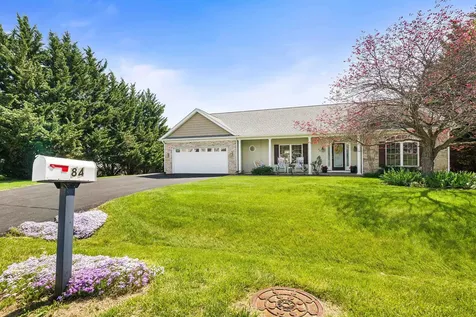 84 Windsor Drive Fishersville VA 22939