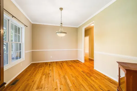 84 Windsor Drive Fishersville VA 22939
