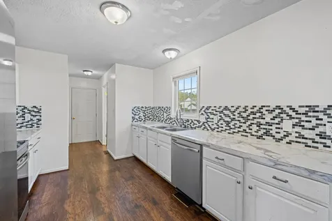 98 Woodside Drive Waynesboro VA 22980