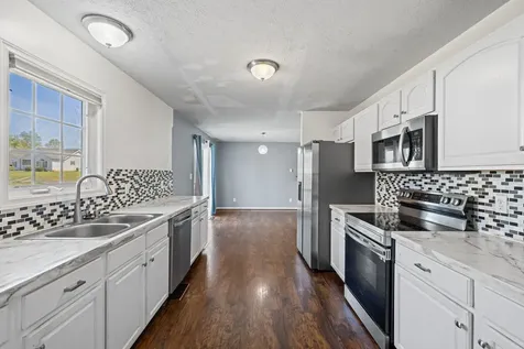 98 Woodside Drive Waynesboro VA 22980