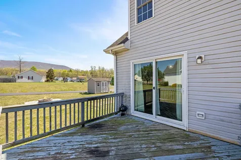 98 Woodside Drive Waynesboro VA 22980