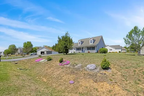 98 Woodside Drive Waynesboro VA 22980