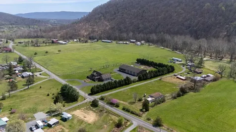 14506 Travis Lane Fulks Run VA 22830