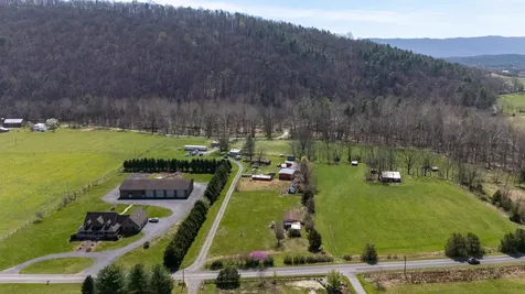 14506 Travis Lane Fulks Run VA 22830