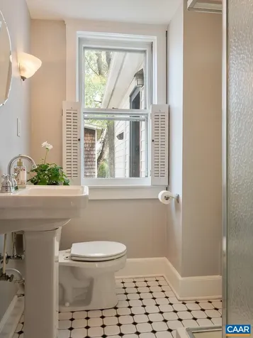 118 Goodman Street Charlottesville VA 22902