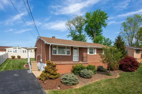 225 Hartman Drive Harrisonburg VA 22802