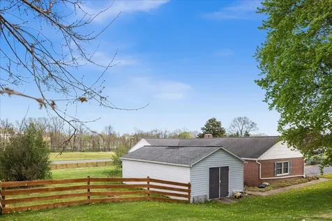 330 Sunset Drive N Broadway VA 22815