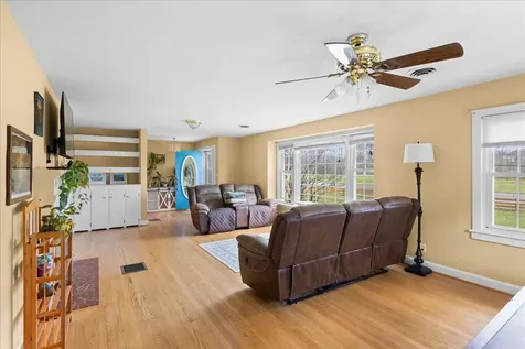 330 Sunset Drive N Broadway VA 22815