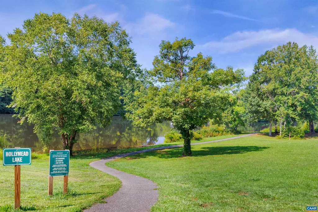1610 Redwing Lane Charlottesville VA 22911